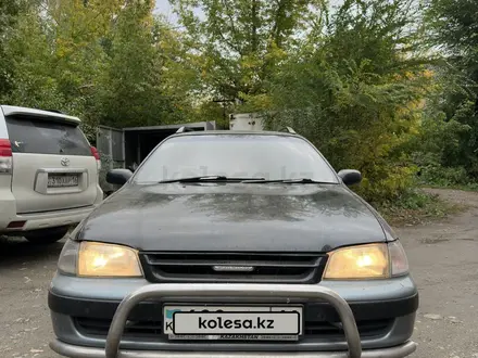 Toyota Caldina 1995 года за 2 000 000 тг. в Усть-Каменогорск – фото 2