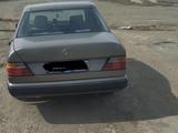 Mercedes-Benz E 230 1992 годаүшін1 900 000 тг. в Семей – фото 2