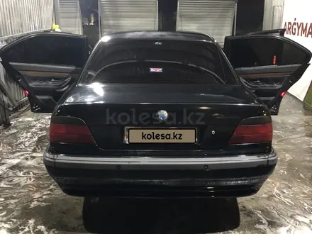 BMW 740 1995 года за 2 800 000 тг. в Тараз – фото 2