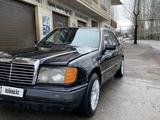 Mercedes-Benz E 230 1991 года за 800 000 тг. в Алматы