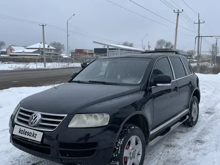 Volkswagen Touareg 2003 года за 5 300 000 тг. в Алматы – фото 2