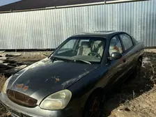 Daewoo Nubira, 2001
