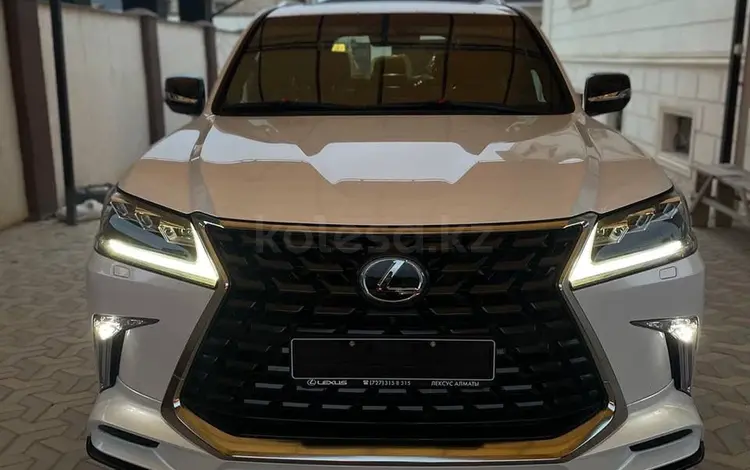Lexus LX 570 2021 годаfor88 000 000 тг. в Актау