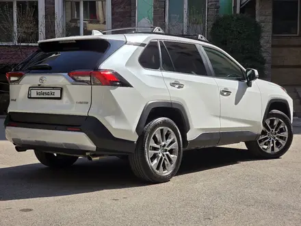 Toyota RAV4 2023 года за 18 900 000 тг. в Алматы – фото 6