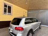 Volkswagen Touareg 2004 годаfor5 500 000 тг. в Шымкент – фото 4