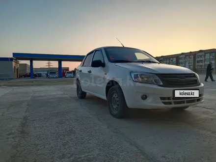 ВАЗ (Lada) Granta 2190 2013 года за 2 000 000 тг. в Актау – фото 4