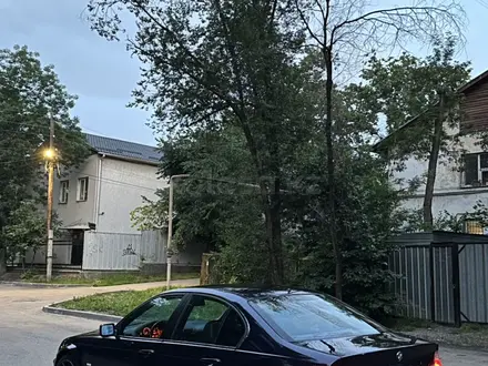 BMW 320 1998 года за 2 800 000 тг. в Алматы – фото 3