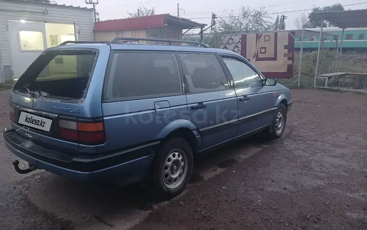 Volkswagen Passat 1992 годаfor950 000 тг. в Тараз