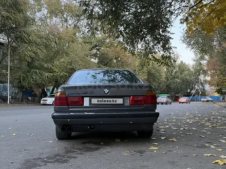 BMW 525 1992 года за 1 750 000 тг. в Алматы – фото 4