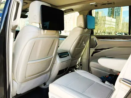 Cadillac Escalade 2025 года за 103 500 000 тг. в Астана – фото 8