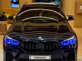 BMW X6 M 2021 года за 48 000 000 тг. в Астана – фото 2