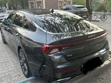 Kia K5 2022 года за 11 500 000 тг. в Атырау – фото 4