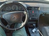Mercedes-Benz C 200 1994 года за 1 500 000 тг. в Атырау – фото 5