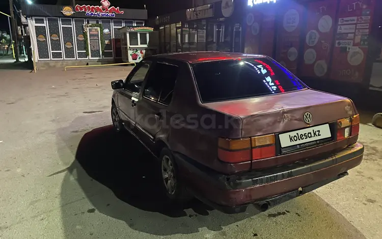 Volkswagen Vento 1993 года за 1 000 000 тг. в Бауыржана Момышулы