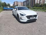 Hyundai Sonata 2020 годаfor10 000 000 тг. в Астана – фото 2