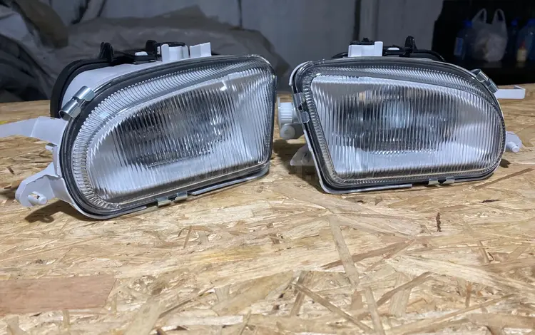 Противотуманка — Mercedes Benz 210 1999-2001 рестайлинг за 7 000 тг. в Алматы