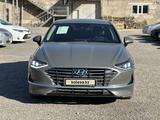 Hyundai Sonata 2020 года за 11 500 000 тг. в Актобе – фото 2
