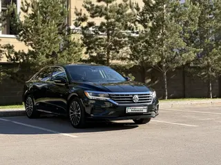 Volkswagen Passat, 2021