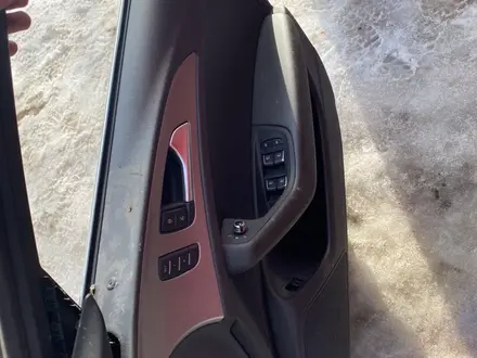Двери Audi A6 C7 за 120 000 тг. в Алматы – фото 5