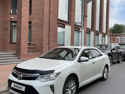 Toyota Camry 2015 года за 12 000 000 тг. в Уральск