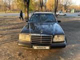 Mercedes-Benz E 260 1992 годаfor1 000 000 тг. в Алматы