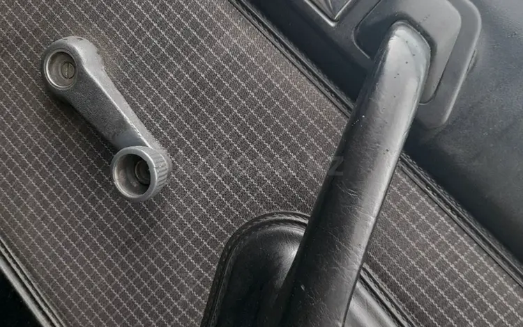 Ручки мерседес 190 за 5 000 тг. в Темиртау