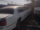 Lincoln Town Car 2000 года за 700 000 тг. в Астана – фото 2
