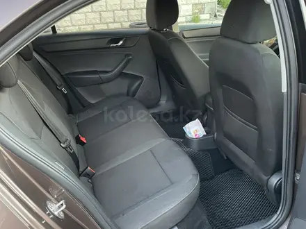 Skoda Rapid 2015 года за 3 450 000 тг. в Караганда – фото 8