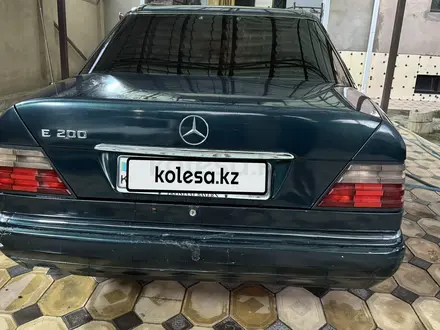 Mercedes-Benz E 200 1994 года за 1 550 000 тг. в Шымкент – фото 2