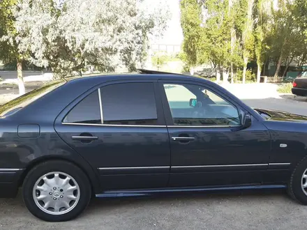 Mercedes-Benz E 280 1997 года за 2 400 000 тг. в Кызылорда – фото 7