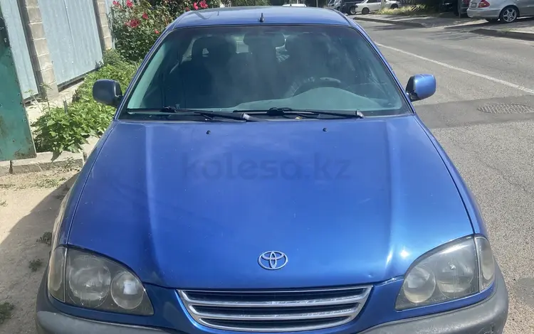 Toyota Avensis 1999 года за 2 500 000 тг. в Каскелен