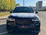 BMW X7 2022 года за 57 500 000 тг. в Астана