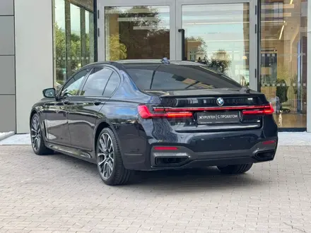 BMW 740 2021 года за 39 900 000 тг. в Алматы – фото 4