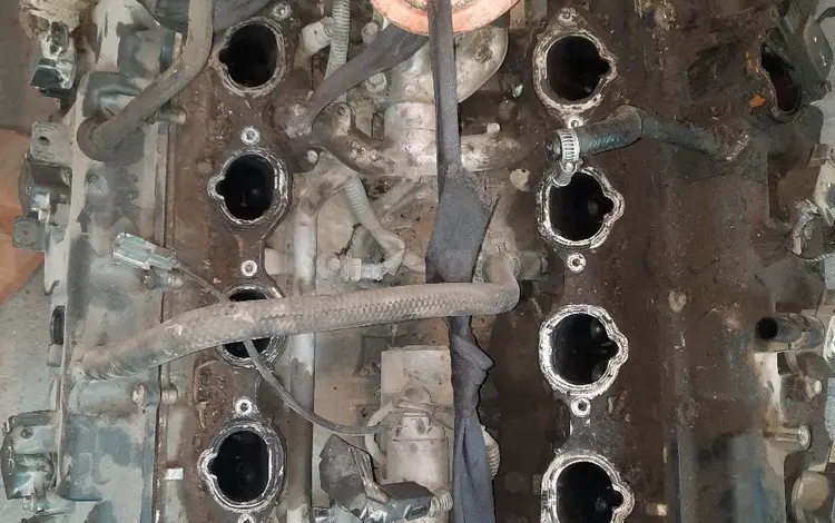 Головки в сборе двигателя ниссан армада без vvti за 70 000 тг. в Кызылорда