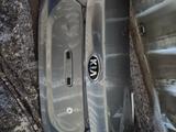 Крышка багажника Kia Cerato K3 2020-2025 за 2 000 тг. в Алматы – фото 2