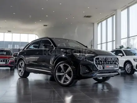 Audi Q8 55 TFSI Quattro Design 2025 года за 53 090 000 тг. в Алматы
