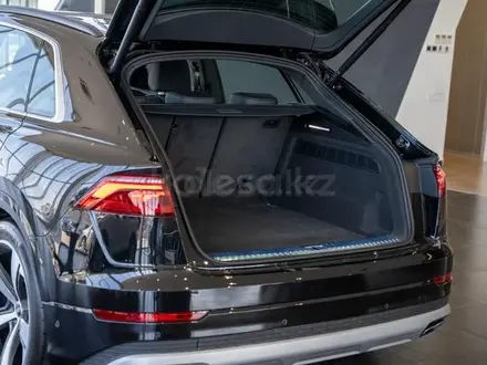 Audi Q8 55 TFSI Quattro Design 2025 года за 53 090 000 тг. в Алматы – фото 22