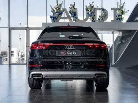 Audi Q8 55 TFSI Quattro Design 2025 года за 53 090 000 тг. в Алматы – фото 16