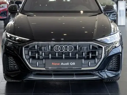 Audi Q8 55 TFSI Quattro Design 2025 года за 53 090 000 тг. в Алматы – фото 5