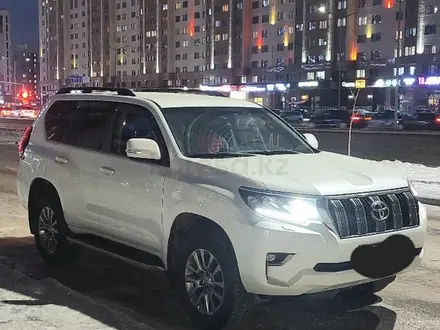 Toyota Land Cruiser Prado 2018 года за 22 100 000 тг. в Астана – фото 3