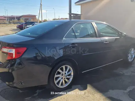 Toyota Camry 2014 года за 5 500 000 тг. в Атырау – фото 3