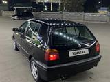 Volkswagen Golf 1995 года за 1 500 000 тг. в Алматы – фото 4