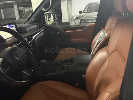 Lexus LX 570 2016 года за 39 500 000 тг. в Алматы – фото 6