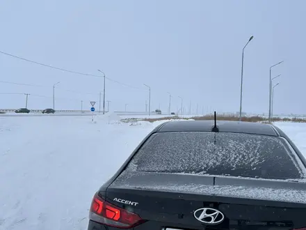 Hyundai Accent 2021 года за 6 800 000 тг. в Астана – фото 2