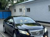 Toyota Camry 2011 года за 9 300 000 тг. в Алматы – фото 2