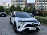Toyota RAV4 2021 года за 19 490 000 тг. в Алматы – фото 5