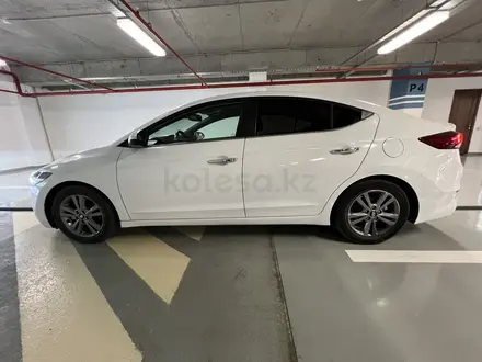 Hyundai Elantra 2018 года за 9 200 000 тг. в Атырау – фото 19