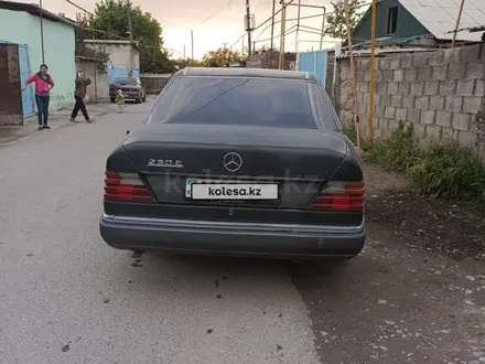 Mercedes-Benz E 230 1992 года за 1 300 000 тг. в Шымкент – фото 5