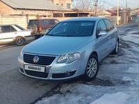 Volkswagen Passat 2005 годаүшін4 400 000 тг. в Шымкент