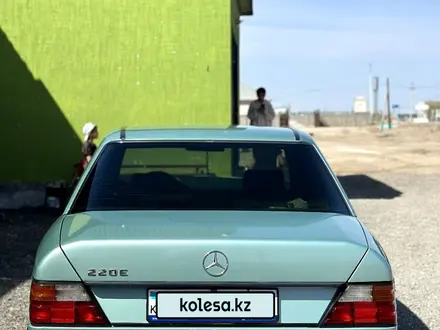Mercedes-Benz E 220 1992 года за 2 390 000 тг. в Кызылорда – фото 14